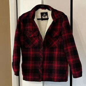 Dravus zumiez NWT women’s Sherpa lined Classic Red and Black Checkered Jacket